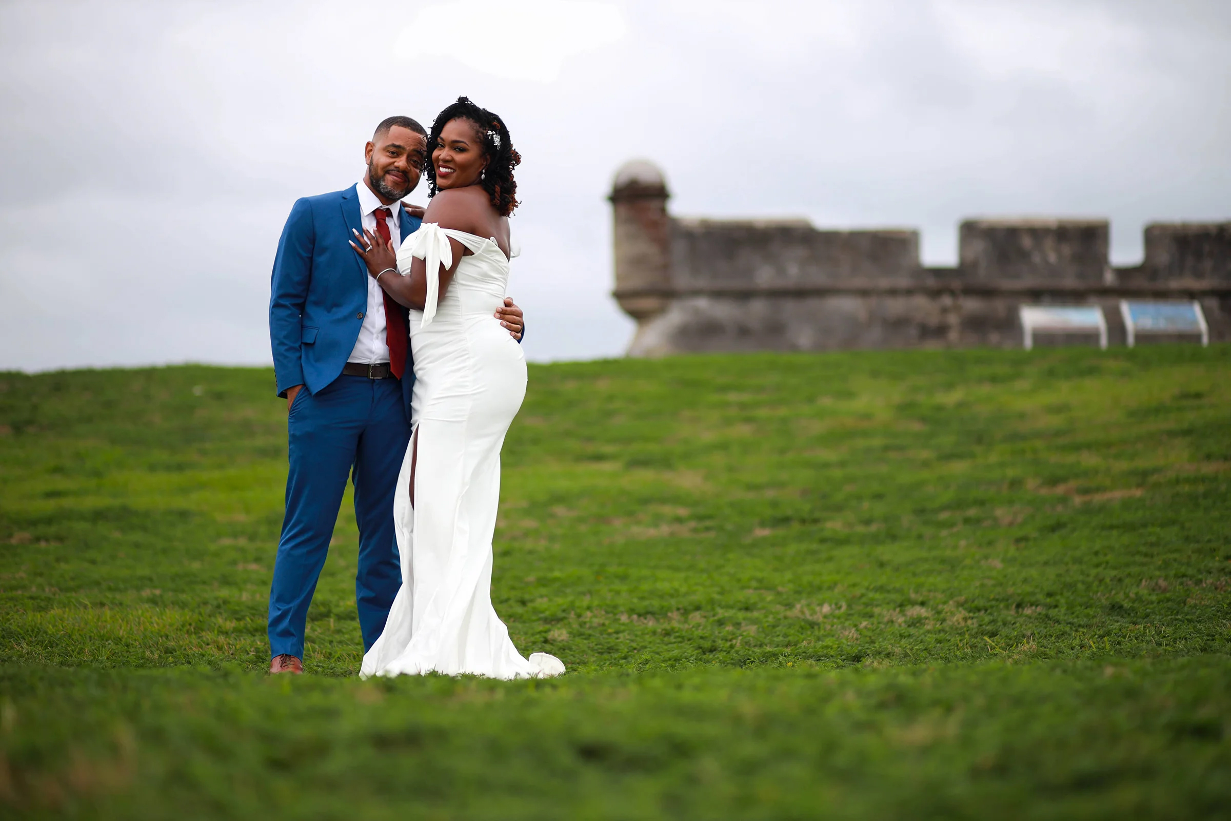 Bride and groom at Castillo de San Marcos Jacksonville FL — Terrence Tyson wedding photographer