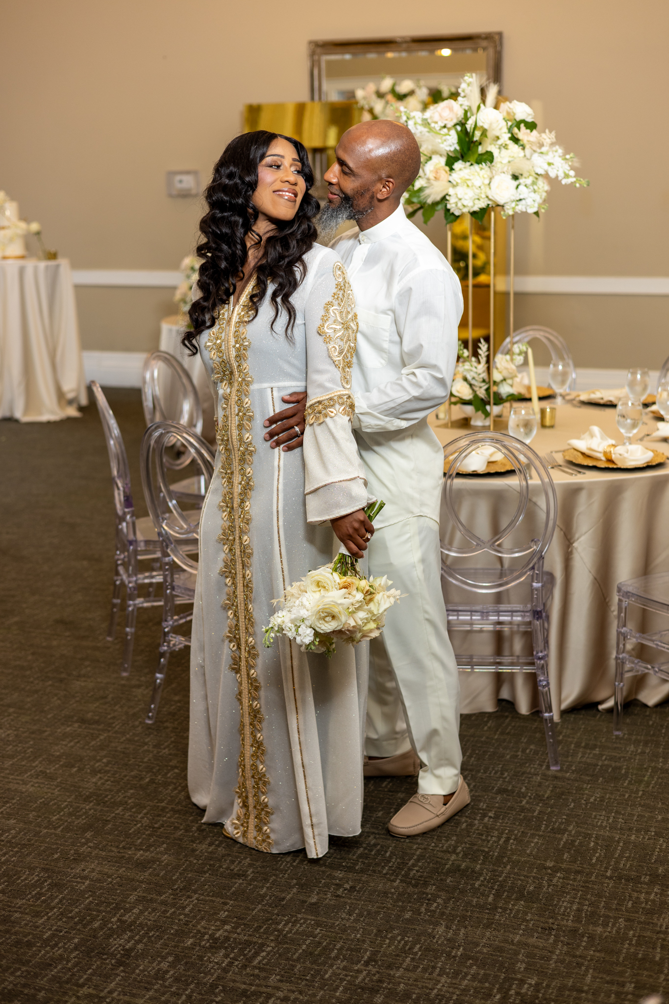 Bride and groom at Deercreek Country Club Jacksonville FL — wedding photography by Terrence Tyson