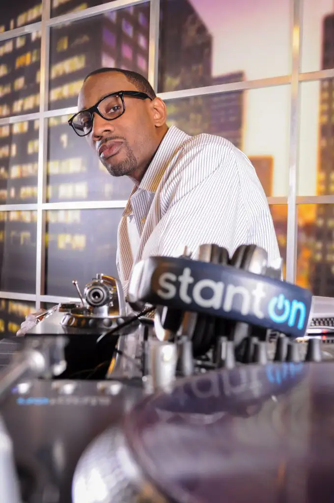 In-context product photography for StantonDJ.com by Terrence Tyson in Jacksonville, Florida